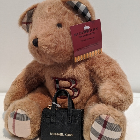 👋🏼Meet your Posher, Denise - Picture 1 of 1